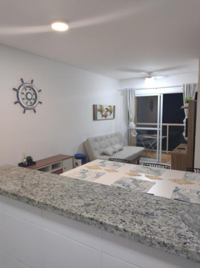 Villa DiFiori Enseada Guarujá Ap 02 Quartos com varanda a 600m praia